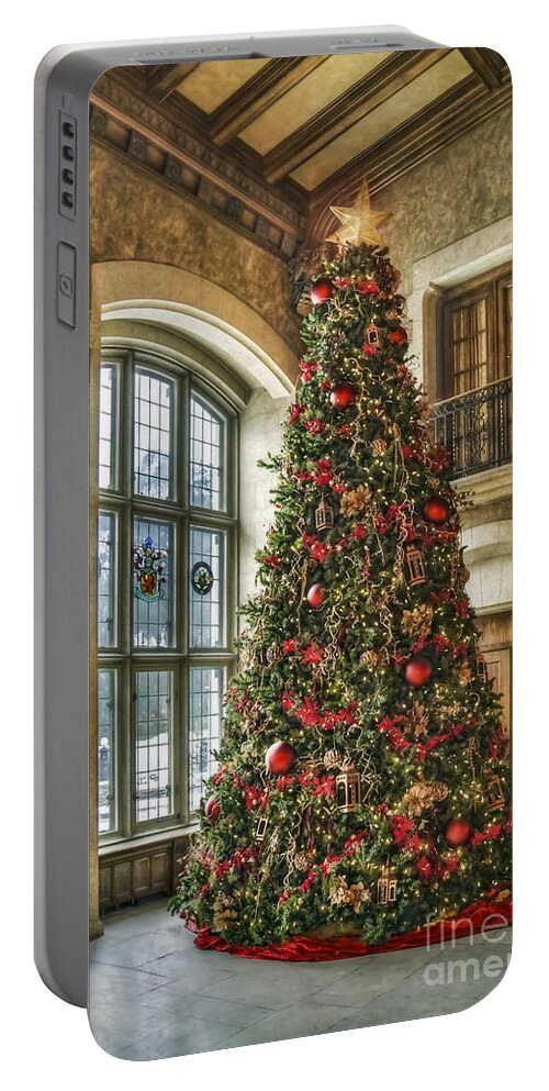 Christmas Portable Battery Charger featuring the photograph Tis The Season by Evelina Kremsdorf