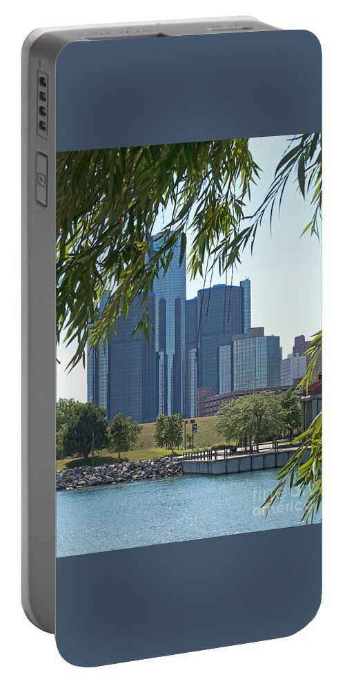 Detroit Portable Battery Charger featuring the photograph Urban Juxtaposition by Ann Horn