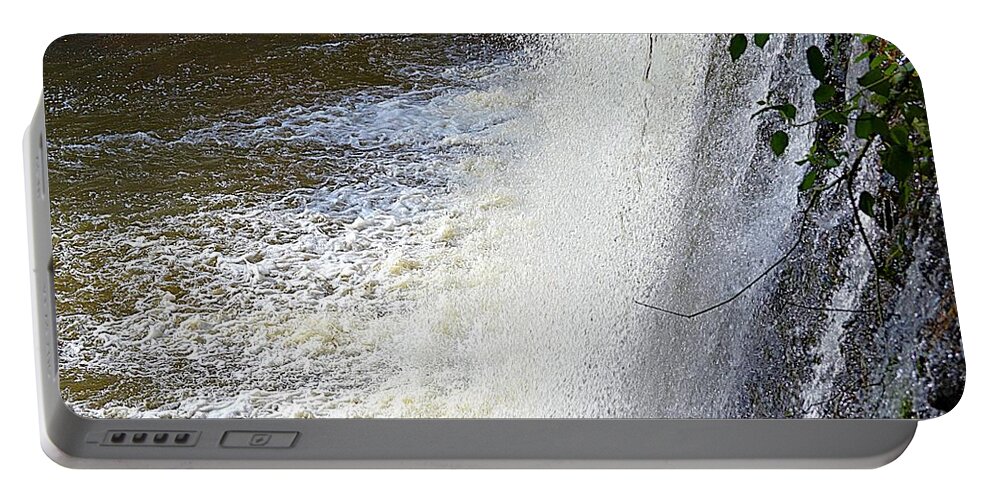 Vickery Creek Portable Battery Charger featuring the photograph Vickery Creek Waterfall by Tara Potts