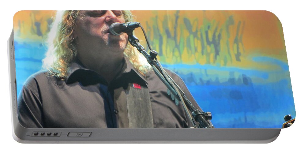 Celebrity Portable Battery Charger featuring the photograph Warren Haynes At The Jerry Garcia Symphonic Celebration by Susan Carella