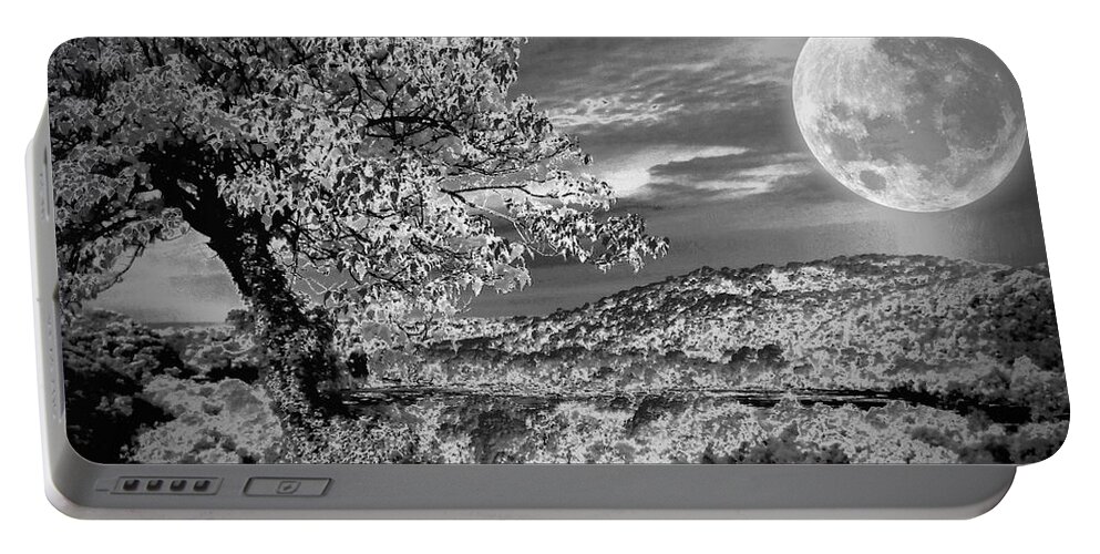 Black And White Portable Battery Charger featuring the photograph When the moon comes over da mountain by Robert McCubbin