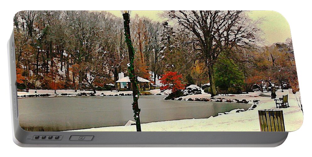 Binney Park Portable Battery Charger featuring the photograph Winter In The Park by Judy Palkimas
