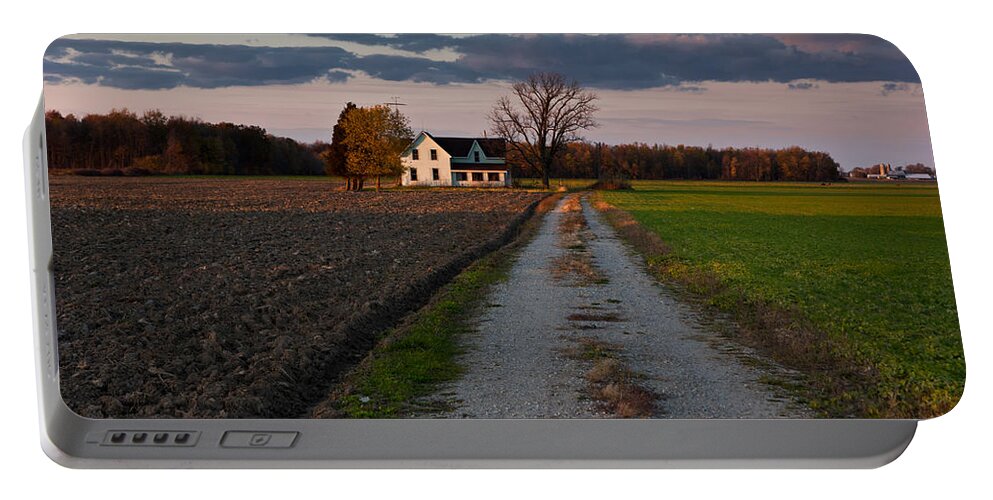 Ontario Portable Battery Charger featuring the photograph Abandoned Farm House #1 by Cale Best