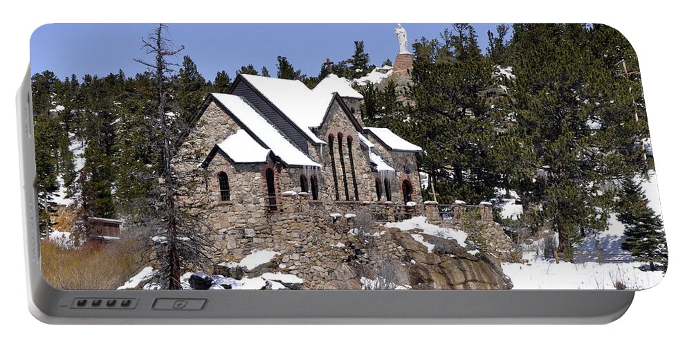 Church Portable Battery Charger featuring the photograph Chapel on the Rocks No. 3 by Dorrene BrownButterfield