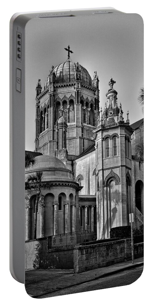 Flagler Portable Battery Charger featuring the photograph Flagler Memorial Presbyterian Church 3 - BW by Christopher Holmes