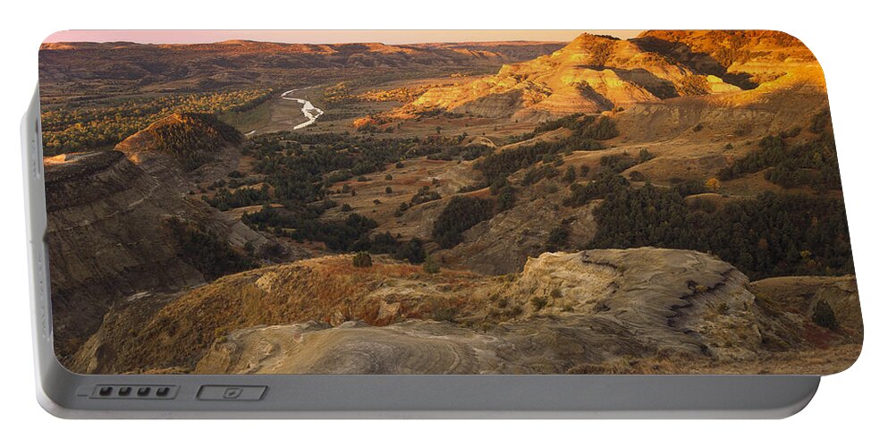 00173670 Portable Battery Charger featuring the photograph Little Missouri River Theodore by Tim Fitzharris