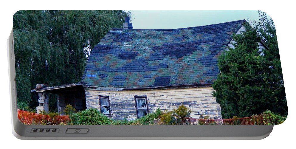 Barn Portable Battery Charger featuring the photograph Old Barn by Davandra Cribbie