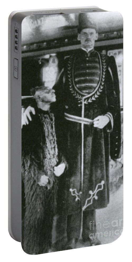 American Portable Battery Charger featuring the photograph Paul Herold And Zip The Pinhead by Science Source