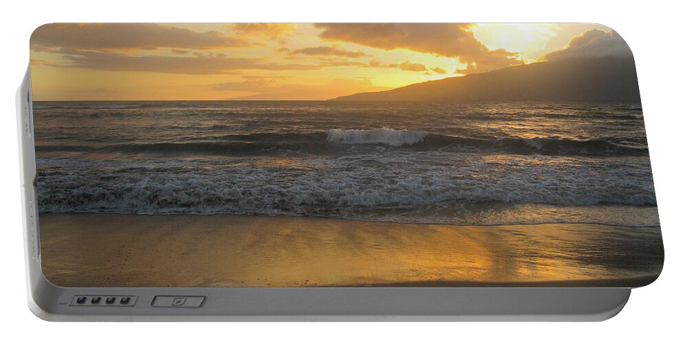 Summer Portable Battery Charger featuring the photograph Sunset on Maui by Marilyn Wilson