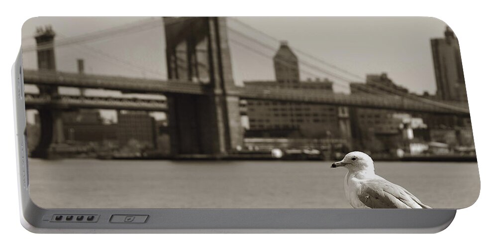 Newyork08 Portable Battery Charger featuring the photograph The seagull of the Brooklyn Bridge by RicardMN Photography