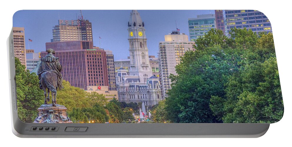 Philadelphia City Hall Portable Battery Charger featuring the photograph Benjamin Franklin Parkway City Hall by David Zanzinger
