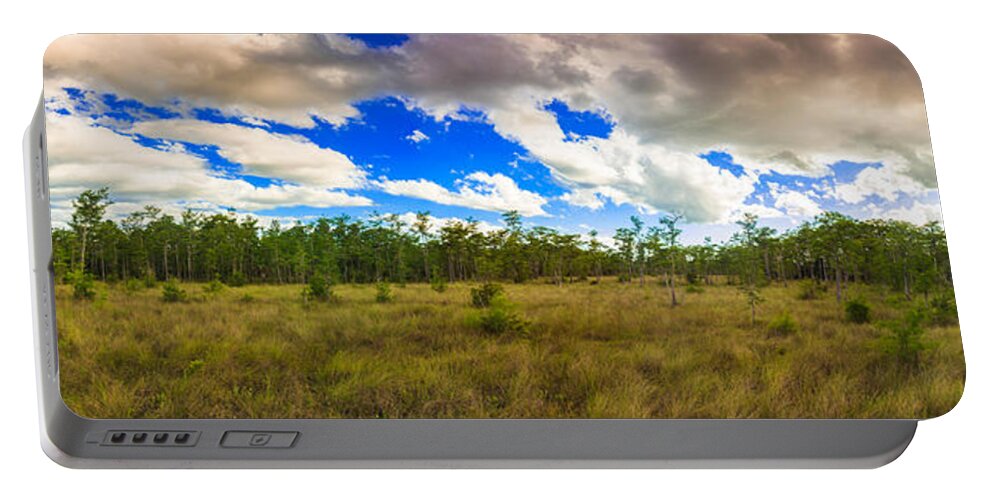 Everglades Portable Battery Charger featuring the photograph Florida Everglades #1 by Raul Rodriguez