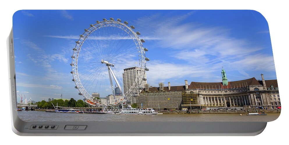 London Eye Portable Battery Charger featuring the photograph London Eye #1 by Joana Kruse