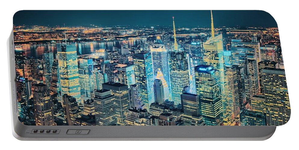 New York Portable Battery Charger featuring the photograph New York #1 by Mariel Mcmeeking