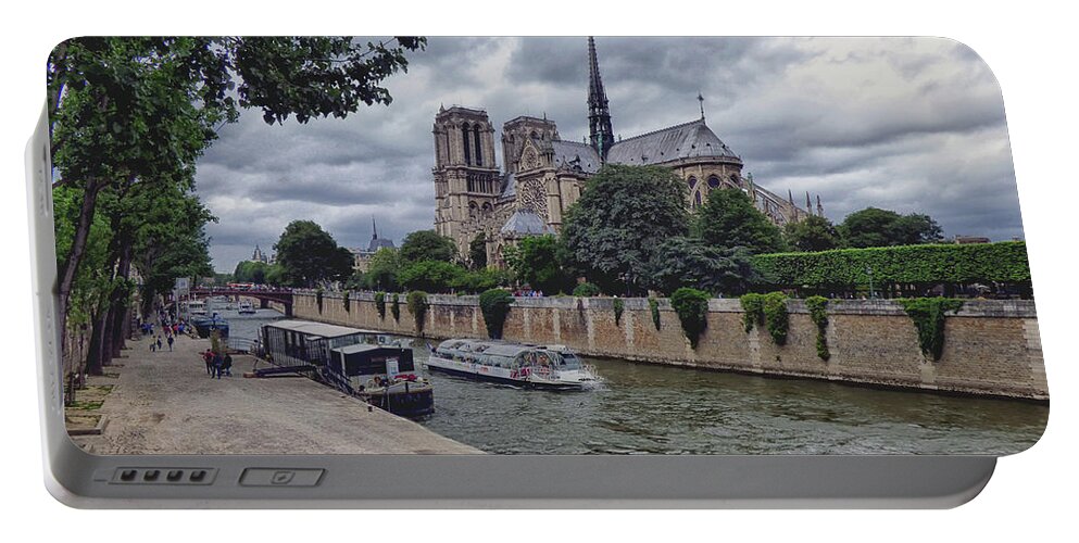 Ile De La Cite Portable Battery Charger featuring the photograph Notre Dame Paris #1 by Lynn Bolt