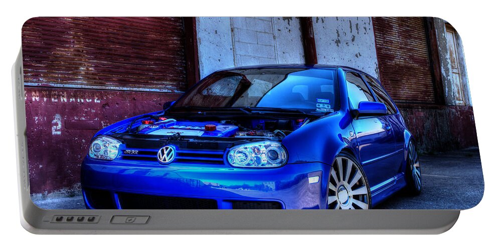 Volkswagen Portable Battery Charger featuring the photograph Volkswagen R32 by Jonathan Davison