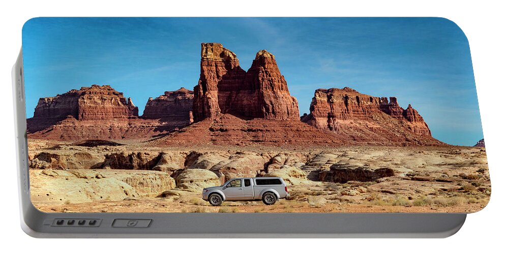 Utah Backroads Portable Battery Charger featuring the photograph 4x4 at Lake Powell by Gary Warnimont