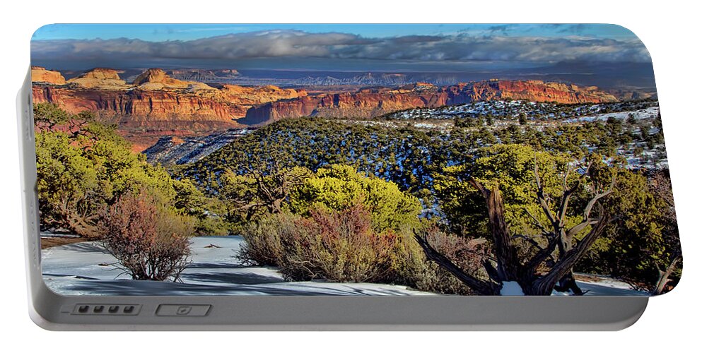 Capitol Reef National Park Portable Battery Charger featuring the photograph Capitol Reef National Park #706 by Mark Smith