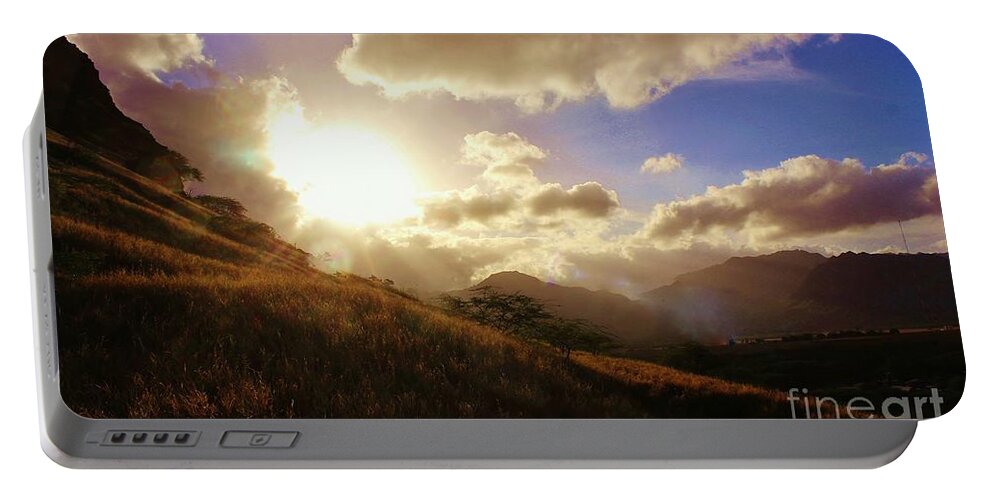 Sunrise Portable Battery Charger featuring the photograph A Good Morning by Craig Wood