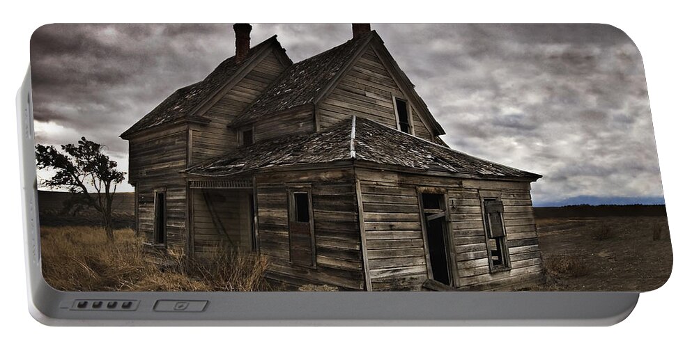 Homestead Portable Battery Charger featuring the photograph Abandoned by John Christopher