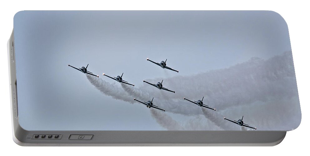 Aircraft Portable Battery Charger featuring the photograph Ac15 by Tom Griffithe