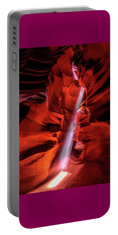 Arizona Portable Battery Charger featuring the photograph Antelope Canyon Shaft of Light by Paul LeSage