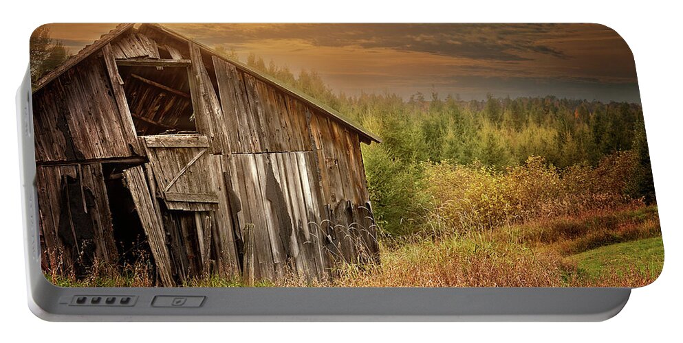 Old Barn Print Portable Battery Charger featuring the photograph Barn at Sunset Print by Gwen Gibson