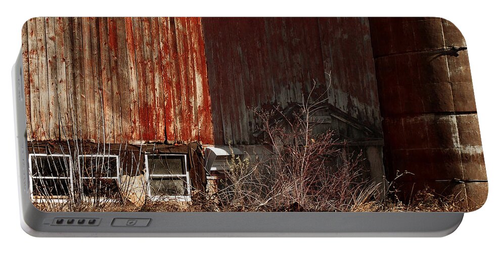 Waupaca Portable Battery Charger featuring the digital art Barn - Waupaca County by David Blank