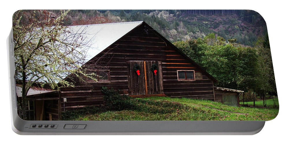 Barn Portable Battery Charger featuring the photograph Barn With Red Bows by KATIE Vigil