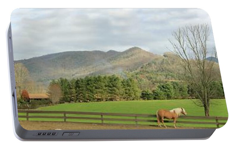 Dillard House Portable Battery Charger featuring the photograph Behind the Dillard House Restaurant by Jerry Battle