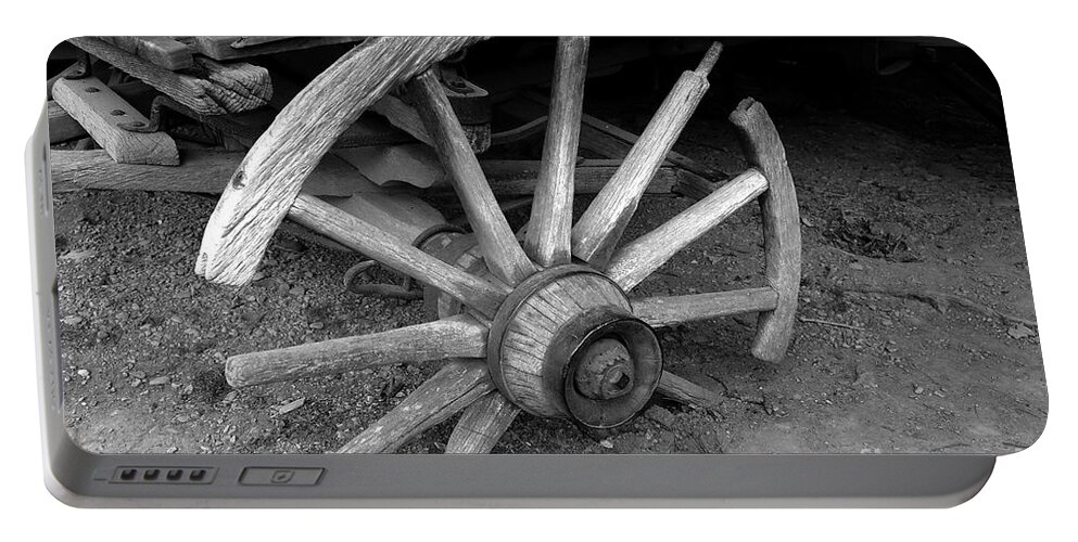 Wagon Wheel Portable Battery Charger featuring the photograph Broken Wheel by David Lee Thompson