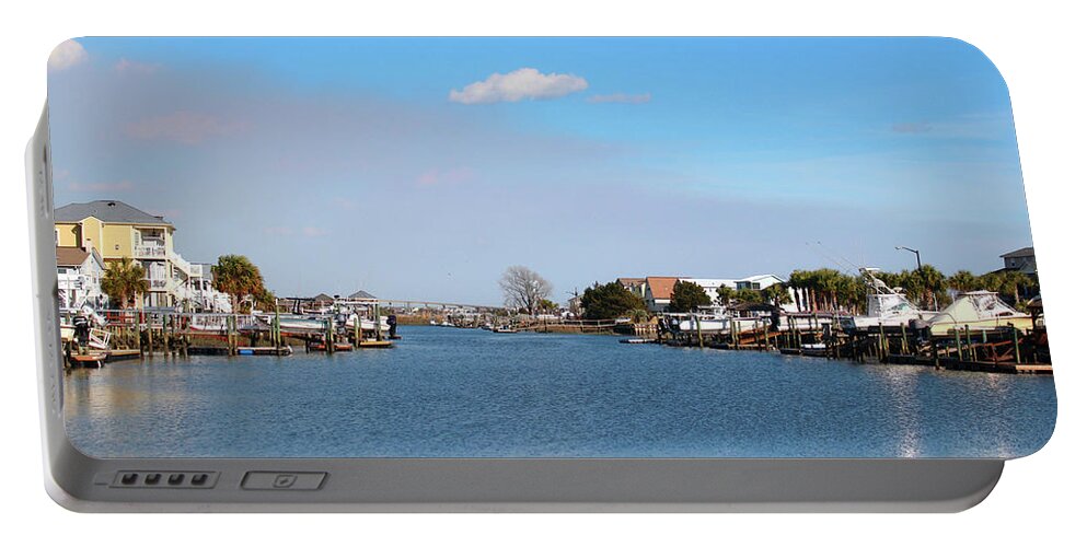 Canal Portable Battery Charger featuring the photograph Canal Living by Cynthia Guinn
