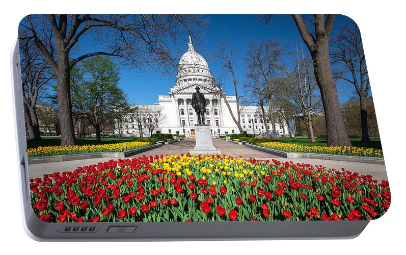 Tulips Portable Battery Charger featuring the photograph Capitol Tulips by Todd Klassy