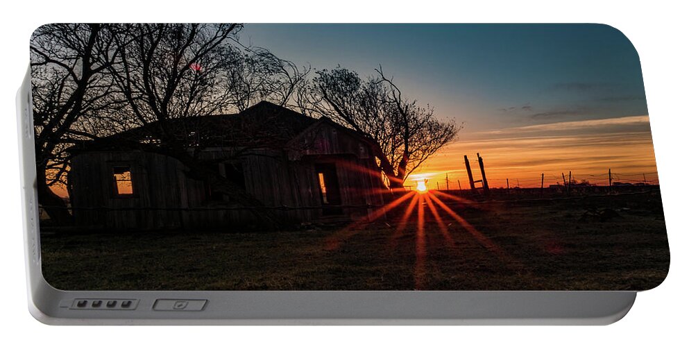 Sunrise Portable Battery Charger featuring the photograph Central Texas Sunrise by Jerry Connally