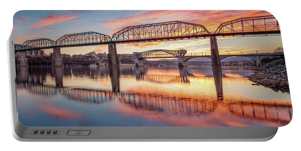 Chattanooga Portable Battery Charger featuring the photograph Chattanooga Sunset 5 by Steven Llorca