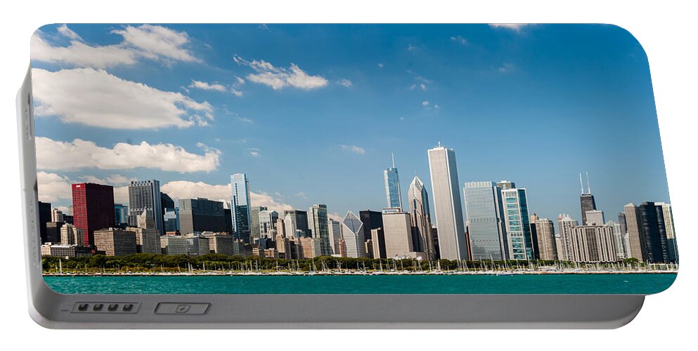 Landscape Portable Battery Charger featuring the photograph Chicago Skyline by Charles McCleanon