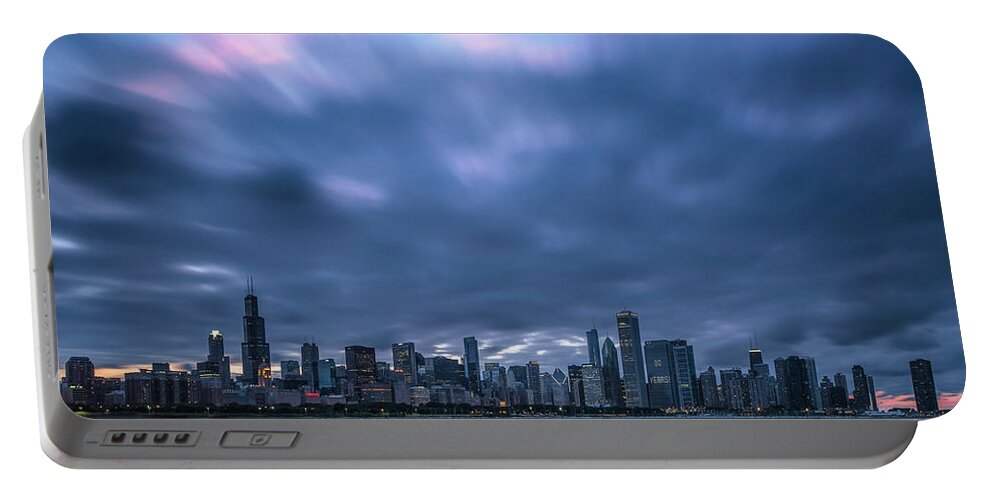 Chicago Portable Battery Charger featuring the photograph Chicago Sunset by Ryan Heffron
