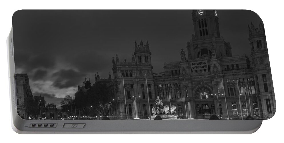 Spain Portable Battery Charger featuring the photograph Cibeles Square Madrid Spain by Pablo Avanzini
