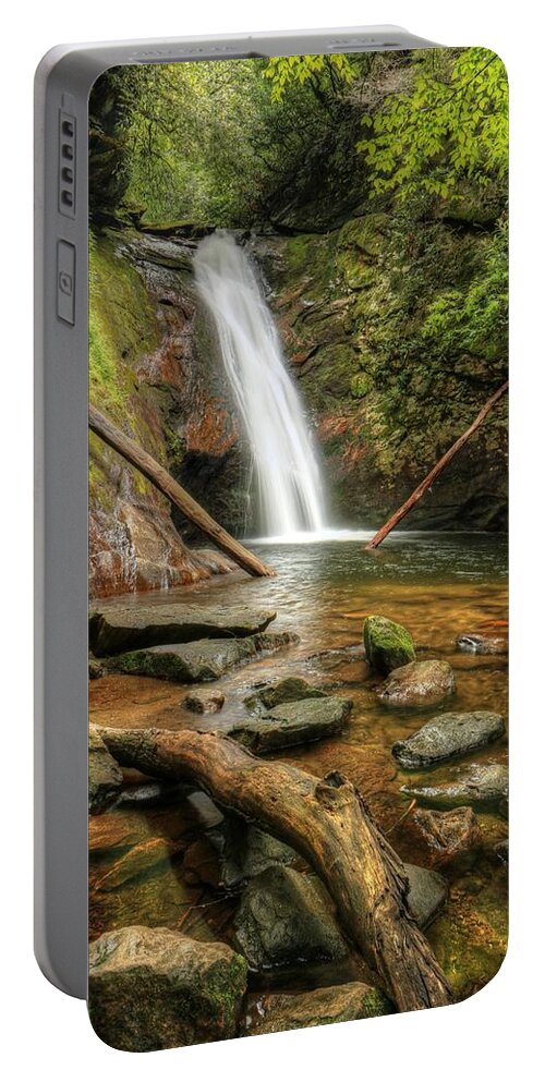 Courthouse Falls Portable Battery Charger featuring the photograph Courthouse Falls by Carol Montoya