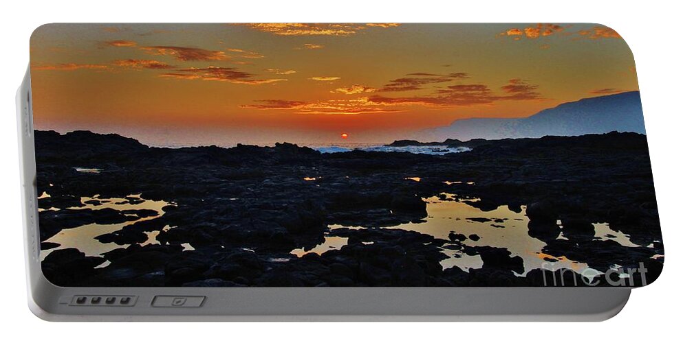 Sunrise Portable Battery Charger featuring the photograph Daybreak Kalaupapa by Craig Wood