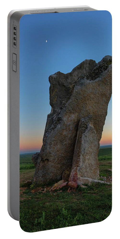 Kansas Portable Battery Charger featuring the photograph DDP DJD Teter Rock 2356 by David Drew