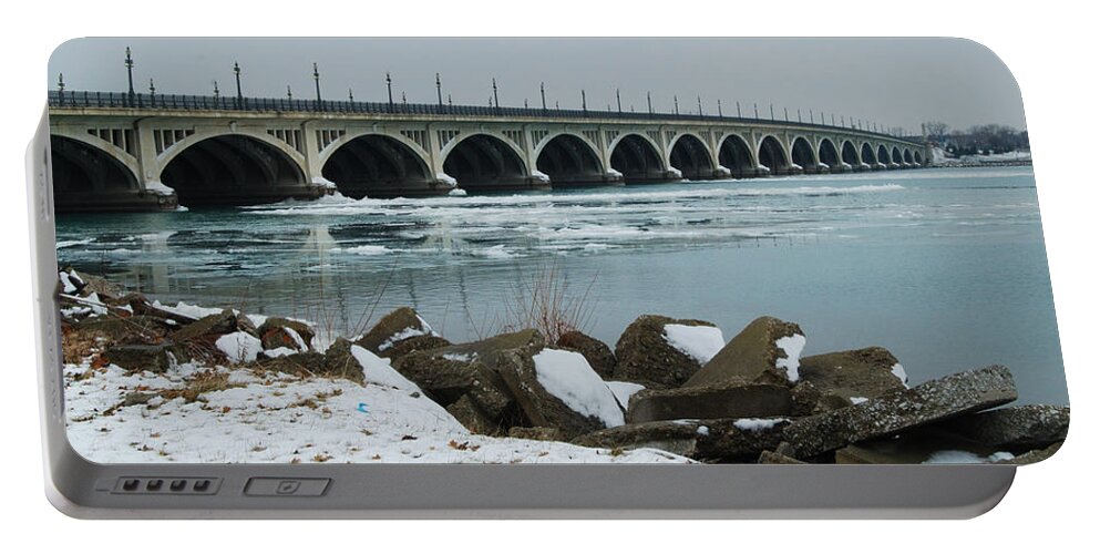 Detroit Portable Battery Charger featuring the photograph Detroit Belle Isle Bridge by Michael Peychich