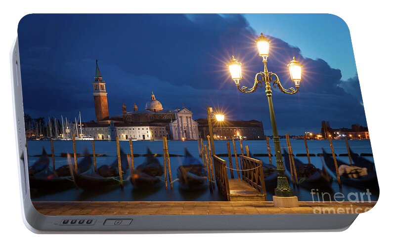 Venice Portable Battery Charger featuring the photograph Early Morning in Venice by Brian Jannsen