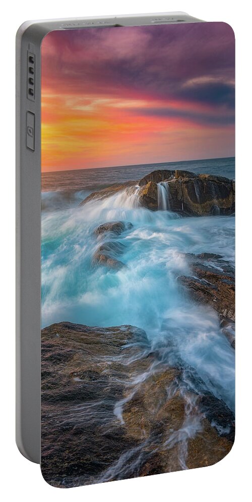 Waves Portable Battery Charger featuring the photograph East Coast Light Flow by Darren White