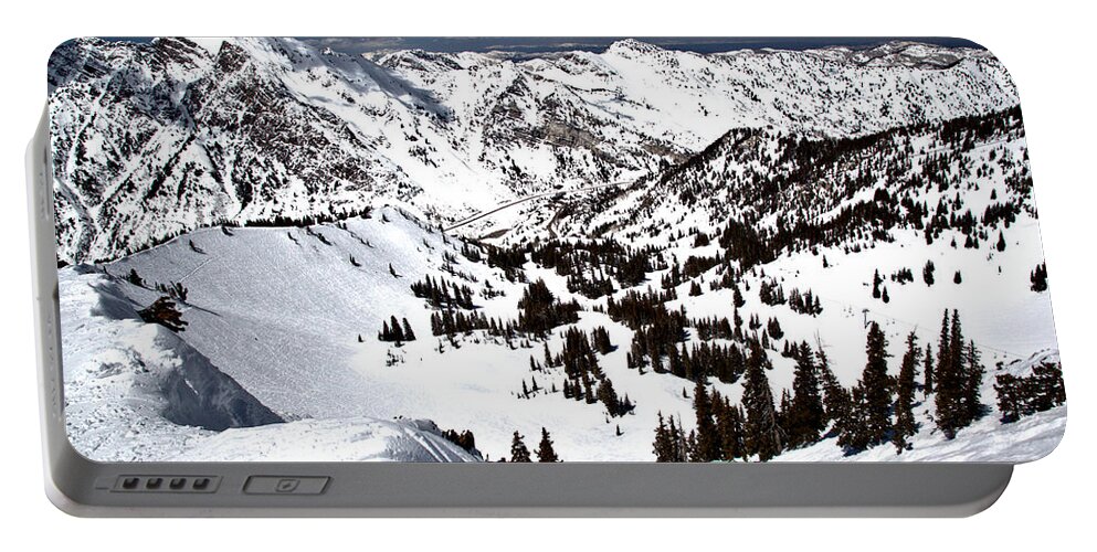 Great Scott Portable Battery Charger featuring the photograph Extreme Skiing At Great Scott by Adam Jewell
