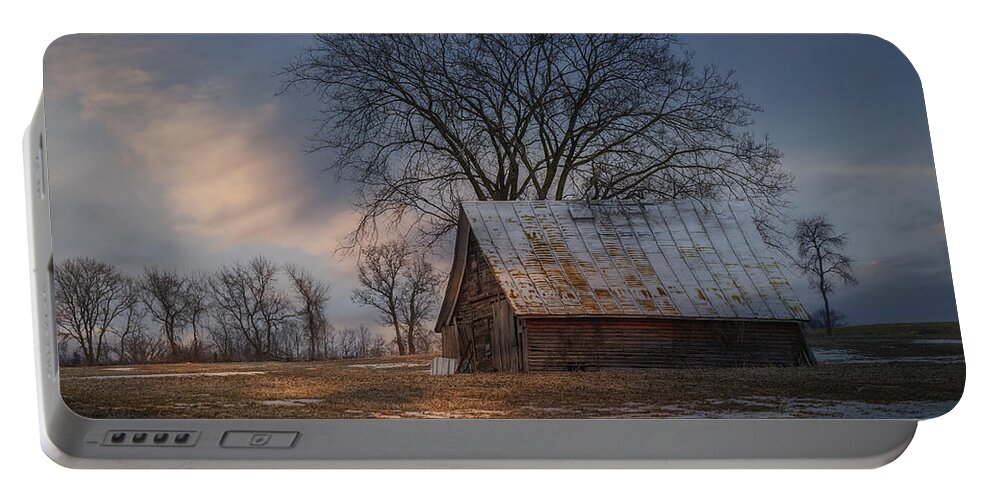 Farm Shed Portable Battery Charger featuring the photograph Farm Shed 2016-1 by Thomas Young