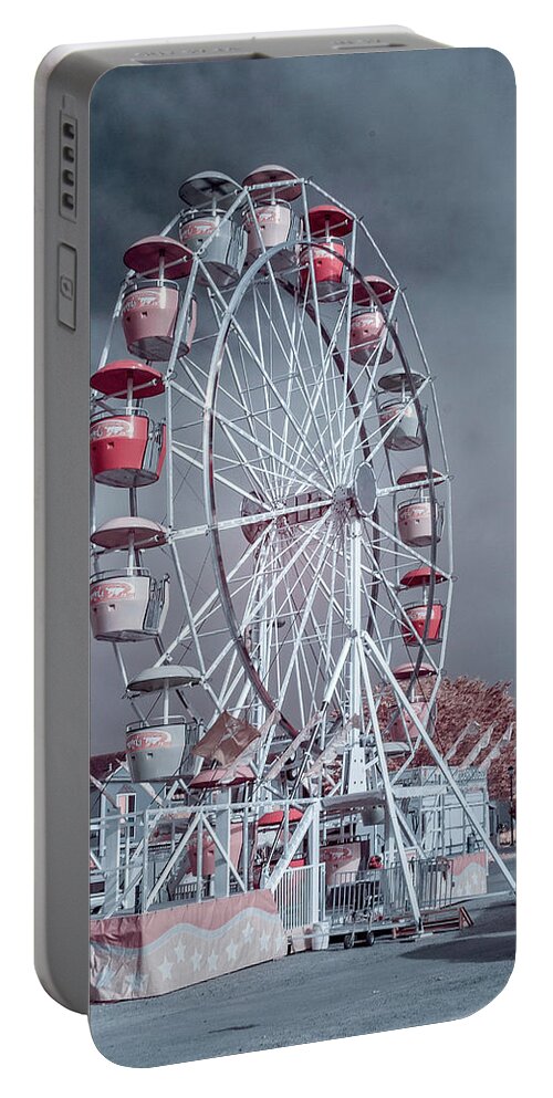 Ferris Wheel Portable Battery Charger featuring the photograph Ferris Wheel in Morning by Greg Nyquist
