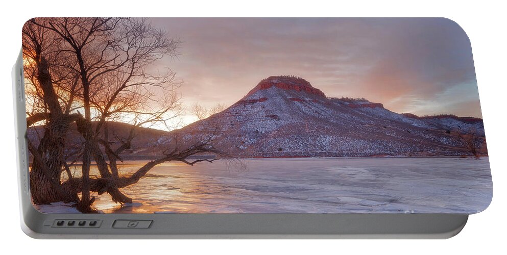 Flatiron Reservoir Portable Battery Charger featuring the photograph Flatiron Reservoir Winter Sunrise by Ronda Kimbrow
