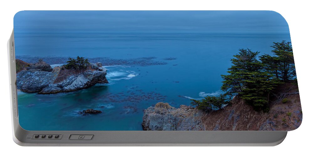 Landscape Portable Battery Charger featuring the photograph Fluty by Jonathan Nguyen