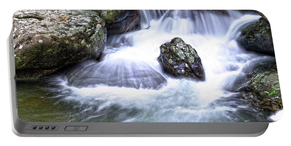 Landscape Portable Battery Charger featuring the photograph Focal point by Robert Och